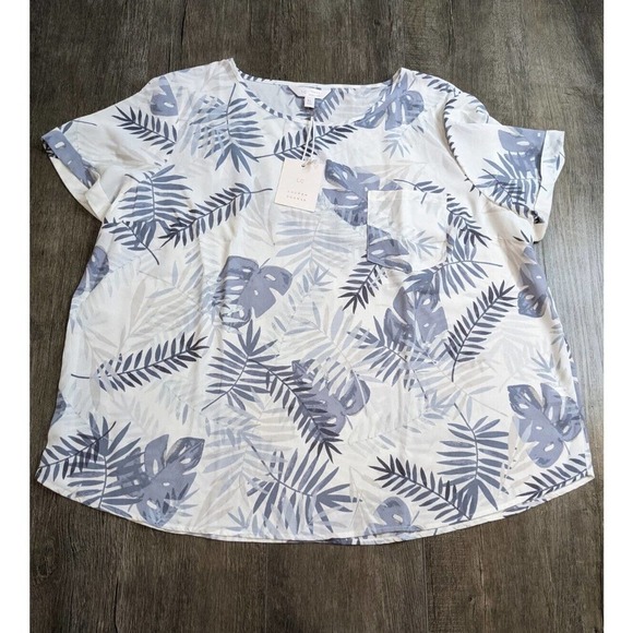 LC Lauren Conrad Tops - NWT Lauren Conrad Palm Leaf Short Sleeve Blouse Size XL  Women's White